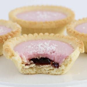 Marshmallow Tarts with Raspberry Jam - Bake Play Smile Iced Vovo, Jam Tarts, Tart Baking, Australian Food, Pastry Tart, Sweet Pie, Sweet Pastries, Raspberry Jam, Banana Cake