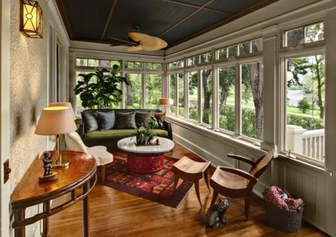 Long, narrow sunroom. Nice wooden windows... maybe longer? Closed In Porch, All Season Room, Traditional Porch, Porch Design Ideas, 3 Season Room, Four Seasons Room, Sunroom Addition, Balkon Decor, Three Season Room