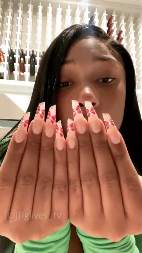 Megan Thee Stallion Concert Nails, Meg The Stallion Nails, Meghan Thee Stallion Nails, Meghan The Stallion Nails, Megan Nails, Megan Thee Stallion Nails, Megan Thee Stallion Lipstick Nails, Lipstick Nails Shape Long, Megan Thee Stallion Music Video Outfits