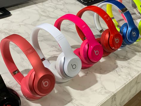 Beats Solo 4 Aesthetic, Beat Headphones, Beats Solo Pro, Headphone Aesthetic, Easy Birthday Gifts, Apple Headphones, Dre Headphones, Beats Solo