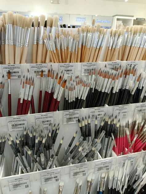 Paint Brushes Aesthetic, Art Supplies Aesthetic, Art School Aesthetic, Art Utensils, Art Supplies Gift, Craft Organisation, Stationery Obsession, Art Studio Organization, Artsy Aesthetic