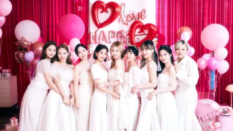 Ot9 Photoshoot, Ot9 Twice, Twice Photoshoot, Twice Album, 9 Songs, Sana Momo, 5th Anniversary, Girl Wallpaper, Wedding Photoshoot