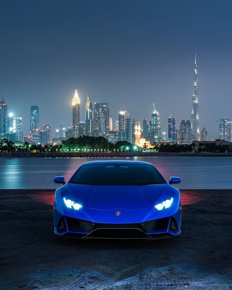 Lamborghini Photos, Wallpapers Cars, Cars Tattoo, Blue Lamborghini, Cool Truck Accessories, Cars Drawing, Luxury Cars Audi, Photo Widget, Super Fast Cars