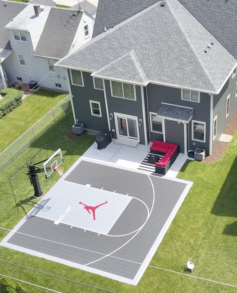 Backyard Basketball Court Ideas, Basketball Court Ideas, Backyard Basketball Court, Backyard Court, Home Basketball Court, Basketball Court Backyard, Backyard Basketball, Backyard Sports, Outdoor Basketball Court