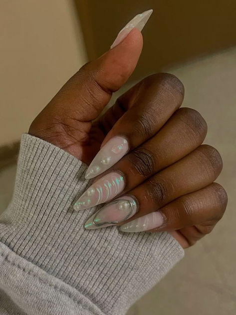 Chrome Nails Pearl, Nails Pearl, Acrylic Nails Almond Shape, Chrome Pink, Beach Nail, White Chrome, Almond Acrylic Nails, Chrome Nails, Almond Nails