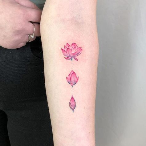 She planted in the mud, but yet she blooms 🌸 Design inspired by the master @drag_ink Small Lotus Tattoo, Lotus Tattoo Design, Pink Tattoo, Beautiful Flower Tattoos, Spine Tattoos For Women, Red Ink Tattoos, Hand Tattoos For Women, Red Tattoos, Lotus Tattoo