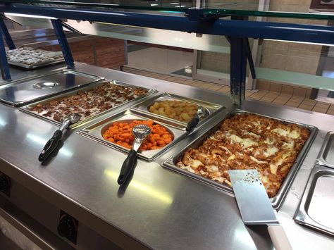 What does your cafeteria do for ‪#‎meettheteacher‬ night? @Independence… Cafeteria Tray, School Nutrition, School Cafeteria, School Food, Food Service, School Lunch, Food Presentation, Gas Grill, Elementary Schools