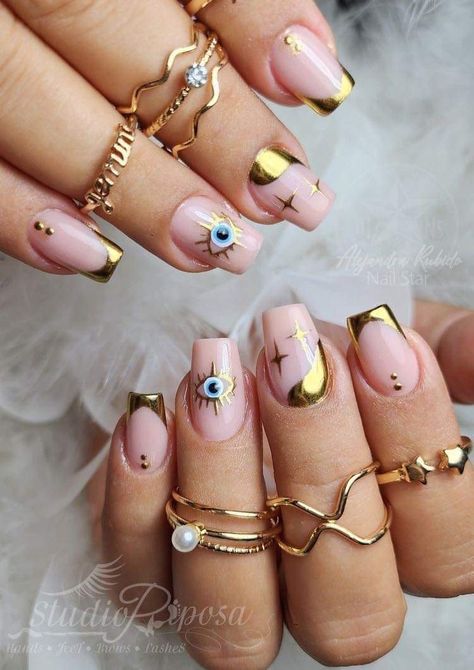 Spiritual Nail Art Designs, Henna Nail Design, Ojo Nails, Greek Nails Designs, Spiritual Nails, Mystic Nails, Evil Eye Nails, Henna Nails, Witch Nails