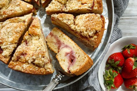 Strawberry Streusel Cake - New York Times Strawberry Streusel, Streusel Cake, Cake Mug, Nyt Cooking, Nigella Lawson, Crumb Cake, Strawberry Cakes, Breakfast Cake, Strawberry Recipes