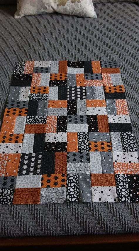 Halloween Quilting Ideas, Halloween Scrap Quilt, Halloween Jelly Roll Quilt, Fall Quilts Autumn Block Patterns, Gothic Quilt Ideas, Halloween Panel Quilts Ideas Layout, Halloween Quilt Ideas, Halloween Quilts Ideas, Halloween Quilt Panels