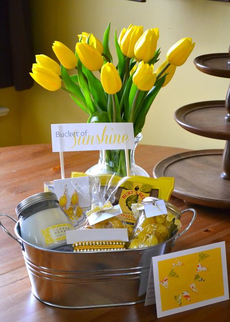 Box Of Sunshine, Themed Gift Baskets, Diy Gift Baskets, Best Mothers Day Gifts, Gift Inspo, Simple Gifts, Diy Birthday Gifts, Mellow Yellow, Sympathy Gifts