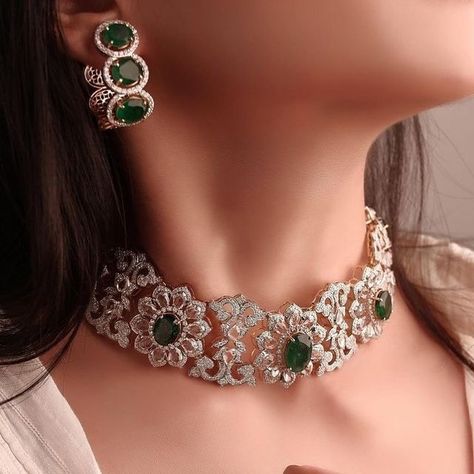 Diamond Jhumkas, Choker Sets, Silver Bracelet Designs, Classy Lifestyle, Color Stones Jewelry, Beautiful Jewelry Diamonds, Afghan Dress, Jewelry Traditional, Jewelry Photos