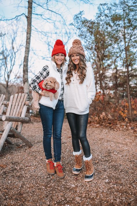 Cozy in the Mountains – Southern Curls & Pearls Outdoor Winter Outfit, Cabin Outfit, Southern Curls And Pearls, Mountain Outfit, Trip Outfits, Family Picture Outfits, Camping Outfits, Zooey Deschanel, Cold Weather Outfits