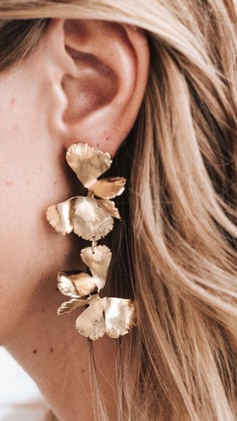 Golden Statement Earrings, Boho Bride Earrings, Bride Statement Earrings, Modern Wedding Earrings, Statement Earrings Outfit, Earring Minimal, Wedding Statement Earrings, Modern Bridal Earrings, Statement Wedding Earrings