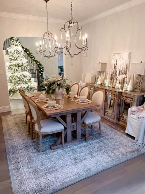 Dining Room Table Setting Ideas, Dining Room Table Setting, Dining Room Table Settings, Christmas Dining Table Decor, My Texas House, Table Setting Ideas, Christmas Dining Table, Texas House, Setting Ideas