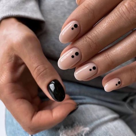 30+ Neutral Nail Inspo | neutral manicure inspiration Neutral Nail, Manicure Inspiration, Nail Colors Winter, Minimal Nails, Neutral Nails, Hot Nails, Minimalist Nails, Nail Paint, Chic Nails