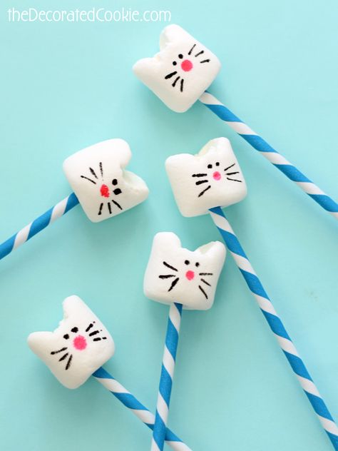 simple kitty cat marshmallows Kitten Birthday Party, Cat Themed Parties, Cat Themed Birthday Party, Kitten Party, Kitten Birthday, Cute Birthday Ideas, Cat Birthday Party, Kitty Party, Cat Cake