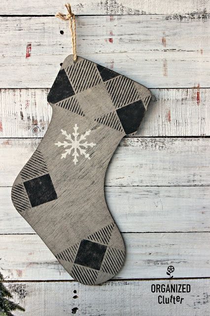 Wood Christmas Stocking, Wood Stocking, Chalkboard Holiday, Large Christmas Wreath, Barn Wood Decor, Vintage Christmas Stockings, Christmas Stockings Diy, Fabric Christmas Trees, Funky Junk Interiors