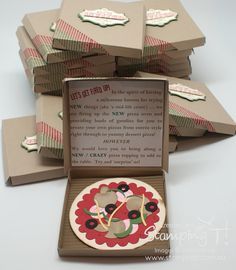 Down Memory Lane: Mama Mia! The cutest pizza box card you'll ever see-a! Pizza Party Invitations, Cute Pizza, Pizza Boxes, Turtle Party, Carton Invitation, Pizza Party, Punch Art, Kids Cards, Diy Cards