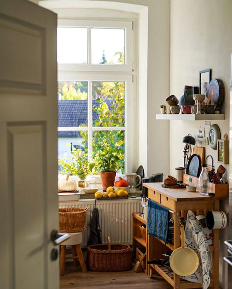 Scandinavian Colorful Interiors, Swedish Cottage Kitchen, Scandinavian Interior Colorful, Pastel Scandinavian Interior, German Apartment, Milk And Honey Rupi Kaur, German Interior Design, Cottagecore Homes, Vintage Minimalism