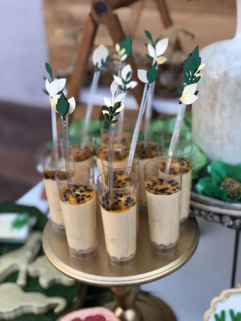 Jungle Birthday Party Ideas, Safari Baby Shower Boy, Wild Birthday Party, Jungle Birthday Party, Jungle Safari Party, First Birthday Pictures, Two Wild, Jungle Baby Shower Theme, Safari Theme Party