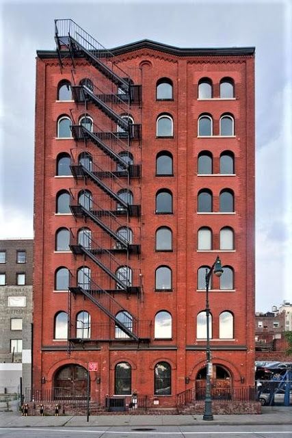 Daytonian in Manhattan: The Brunjes, Ockershausen & Co. Bldg - 288-289 West Street Building Facade Illustration, Buildings Reference, Complex Building, Nyc Architecture, Roof Cap, Flip House, Window Designs, City Scapes, Brick Arch