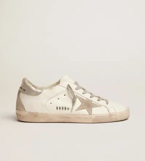 Wishlist Shoes, Veja Shoes, Luxury Christmas, Golden Goose Shoes, Swag Shoes, Star Sneakers, Dream Shoes, Golden Goose, Old Money