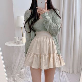 𝐊𝐨𝐫𝐞𝐚𝐧 𝐅𝐚𝐬𝐡𝐢𝐨𝐧 (@koreanclothingstyle) • Instagram photos and videos Summer Girl Aesthetic, Korean Fashion Pastel, Korean Fashion Teen, Flair Skirt, Classy Wear, Kpop Art, Cute Skirt Outfits, Office Outfits Women, Korean Girl Fashion