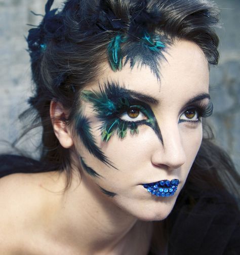 Peacock Eye Makeup, Extreme Make-up, Peacock Makeup, Carnaval Make-up, Bird Makeup, Fantasy Make-up, Animal Makeup, Extreme Makeup, High Fashion Makeup