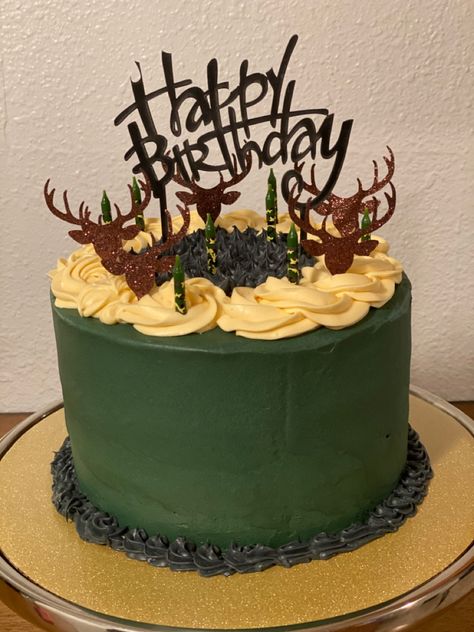 Hunting Theme Smash Cake, Deer Hunting Party, Camo Birthday Cakes, Deer Hunting Cake, Hunting Birthday Cakes, Hunting Cake, Camo Birthday, Hunting Birthday, Hunting Themes