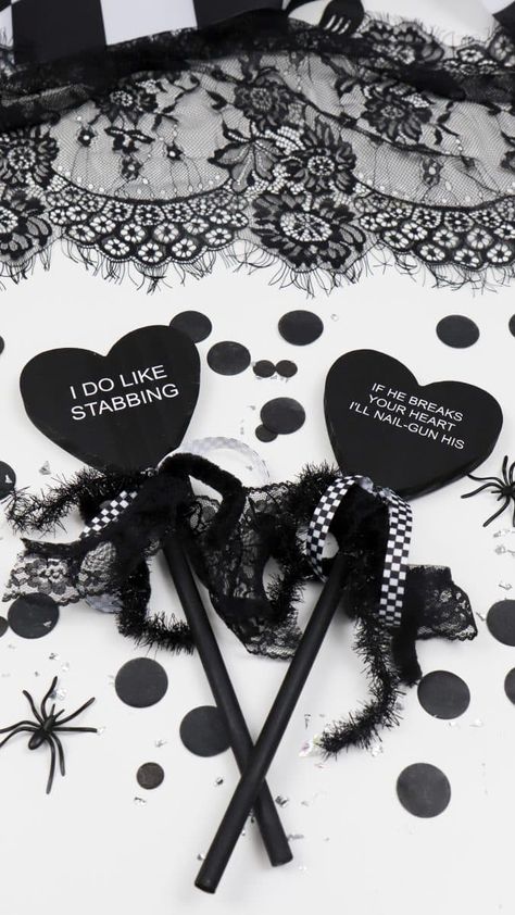 Wednesday Crafts, Day Party Ideas, Wednesday Adams, Valentines Day For Him, Wednesday Quotes, Puppet Patterns, Valentine's Day Crafts For Kids, Valentine Day Boxes, Valentine's Day Printables