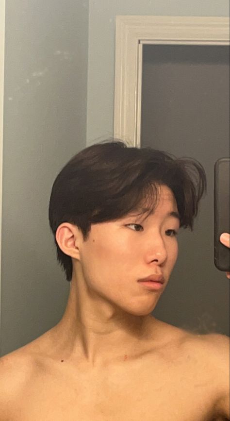 Circle Face Hairstyles Men, Soft Boy Haircut, Daniel Kwon, Men Hairstyle Asian, Hairstyle Asian Men, Korean Cut, Jawline Men, Asian Men Short Hairstyle, Short Fluffy Hair