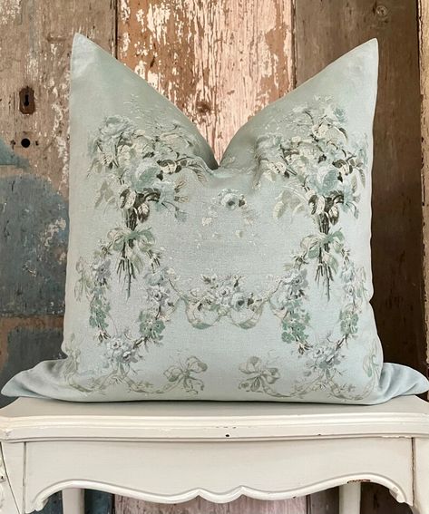 Seafoam Velvet Floral Pillow Cover Shabby French Country - Etsy Australia French Country Throw Pillows, Royal Chambers, French Shabby Chic Decor, French Country Color Palette, Trendy Pillows, Mint Green Decor, Provincial Bedroom, Aqua Throw Pillows, French Country Pillows