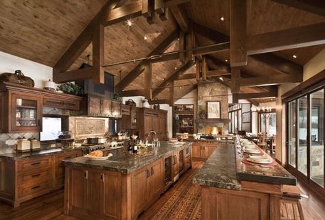 53 Sensationally rustic kitchens in mountain homes Wooden Backsplash, Log Cabin Kitchens, Mountain Contemporary Home, Log Home Interior, Table Stools, Dark Marble, Farmhouse White, Cabinets Ideas, Island Dining