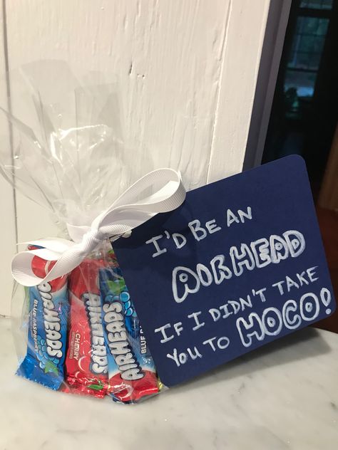 Homecoming Candy Proposal Ideas, Candy Homecoming Proposals, Hoco Proposals Ideas With Candy, Candy Hoco Proposals, Candy Promposal Ideas, Candy Promposal, Courtwarming Proposals, Candy Hoco Proposals Ideas, Food Hoco Proposals Ideas