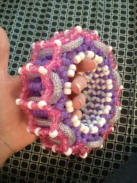 3D Carousel Kandi Cuff Spinning Kandi Cuff, Rave Kandi Cuff, Rotating Cuff Kandi, Big Kandi Cuff, Sanrio Kandi, Kandi Cuff Ideas, 3d Carousel, Halloween Kandi, Kandi Kids