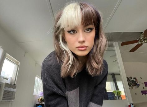 Bangs Half Dyed, Brown Hair Blonde Fringe, Half Colored Bangs, Block Dyed Hair, Brown Hair With Fringe, Edgy Hair Color, Color Block Hair, Split Dyed Hair, Dyed Hair Inspiration