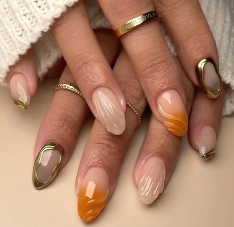 Short Almond Shaped Nails, Almond Shaped Nails, Nails And Spa, September Nails, Airbrush Nails, Shaped Nails, Uñas Acrilicas, Minimalist Nails, Classy Nails