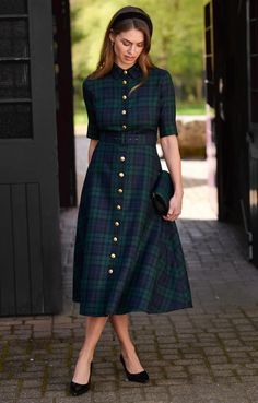 Blackwatch Tartan, Tartan Plaid Dress, Tartan Clothing, London Queen, Under An Umbrella, Africa Trip, Tartan Fashion, Cottage Wedding, Interview Style