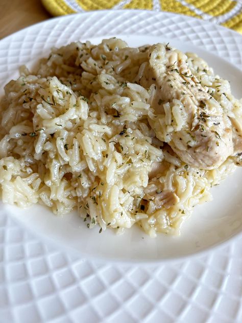 Instant Pot Lemon Garlic Chicken, Garlic Chicken And Rice, Lemon Chicken And Rice, Lemon Garlic Sauce, Lemon Garlic Chicken, One Pot Meal, Easy One Pot Meals, Lemon Pepper Chicken, Instant Pot Dinner Recipes