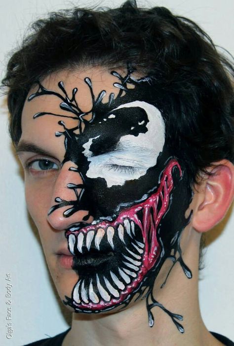 Olga Meleca Halloween Makeup For Guys, Venom Face Paint, Mens Face Paint, Makeup For Guys, Venom Makeup, Scary Face Paint, Monster Face Painting, Superhero Face Painting, Scary Halloween Makeup