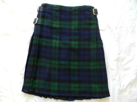 Pride Of Scotland Tartan, Tartan Skirts, Scotland Kilt, Modern Kilts, Irish Tartan, Black Watch Tartan, Kilt Skirt, Chiffon Tank Tops, Tartan Skirt