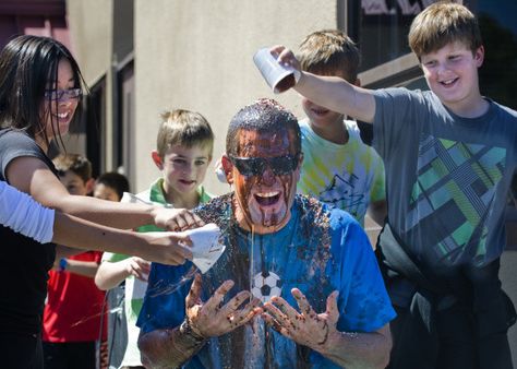 Principal becomes a sundae on Monday – Orange County Register Elementary School Principal, School Fundraising, Capital Campaign, School Principal, School Fundraisers, Best Places To Eat, Housing Market, School Spirit, Girl Scouts