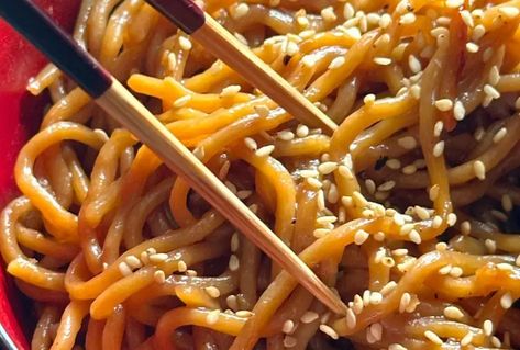 Delicious Hibachi Noodles Hibachi Noodles Using Ramen, How To Make Hibachi Noodles, Hibachi Steak And Noodles Recipe, Hibachi Noodles 12 Tomatoes, Hibachi Yakisoba Noodles, Hibachi Noodles, Japanese Sweet, Asian Noodles, Easy Chinese Recipes