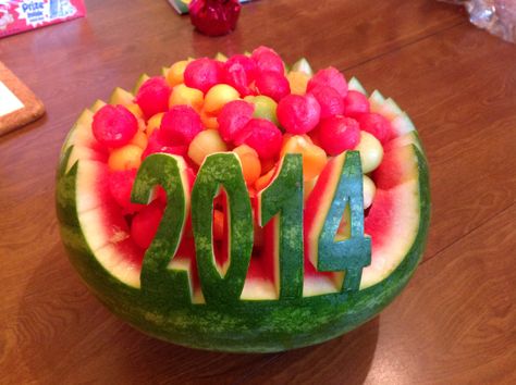 Graduation watermelon Graduation Fruit Display, Graduation Party Fruit Display, Graduation Watermelon, Serving Watermelon At Party, Watermelon Carving Graduation, Graduation Cookout, Luau Watermelon Carving, Senior Events, Cookout Ideas