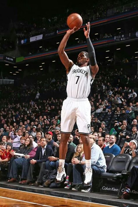 Joe Johnson was named NBA Eastern Conference Player of the Week Joe Johnson, Basketball Tips, Basketball Skills, Basketball Net, Music Culture, Nba Wallpapers, Nba Stars, Brooklyn Nets, Property Marketing