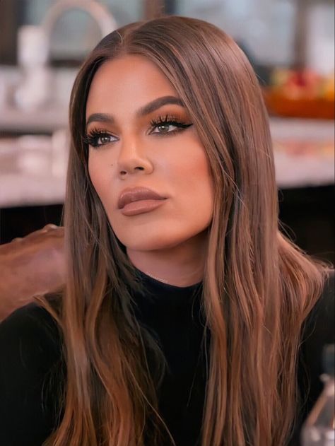 Kylie Kardashian Hair, Khloe Kardashian Brown Hair, Khloe Kardashian Hair Brown, Kardashian Brown Hair, Klohe Kardashian, Khloe Kardashian Hair, Kylie Kardashian, Khloe Kardashian Photos, Kardashian Hair