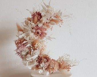 Dried Floral Cake Topper, Boho Wedding Cake Topper, Bleached Ruscus, Woodland Wedding Ceremony, Flower Wedding Cake, Dried Flower Wedding, Straw Flowers, Gypsophila Wedding, Boho Wedding Cake