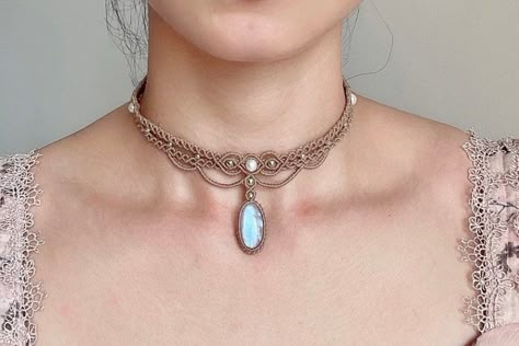 Macrame Choker Tutorial, Macrame Stone Necklace, Birth Stone Jewelry, Moonstone Choker, Macrame Choker, Collar Macrame, Fairy Necklace, Jewelry Pearl, Micro Macramé