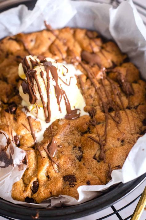 Air Fryer Cookie Dough, Microwave Cookie Dough, Fried Cookie Dough, Air Fryer Chips, Gooey Cookies, Frozen Cookie Dough, Cooking Cookies, Cookie Dough Recipes, Triple Chocolate